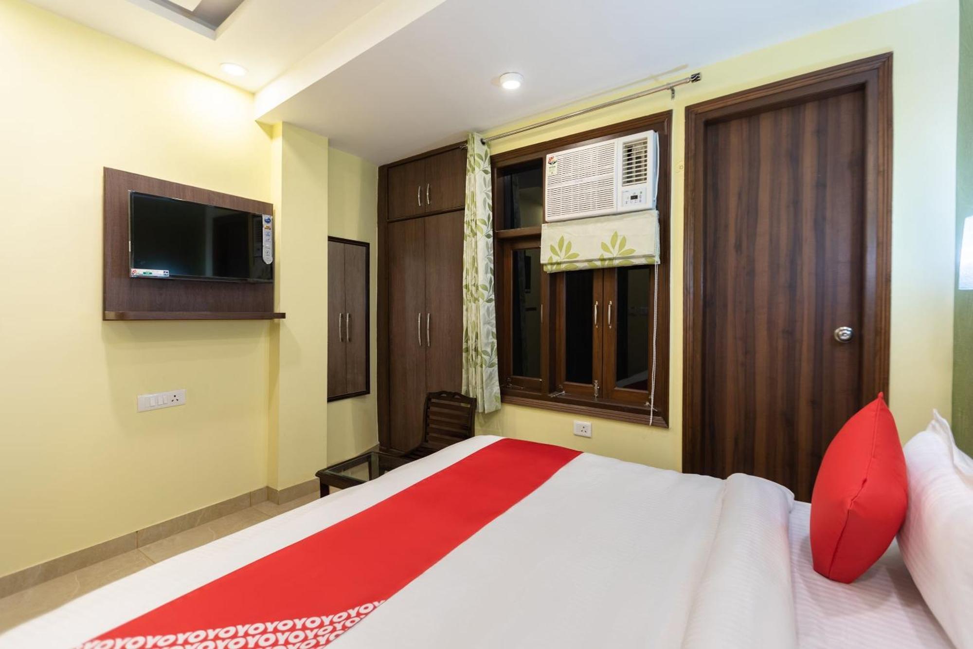 Super Oyo Hotel O Red Stone Inn New Delhi Extérieur photo