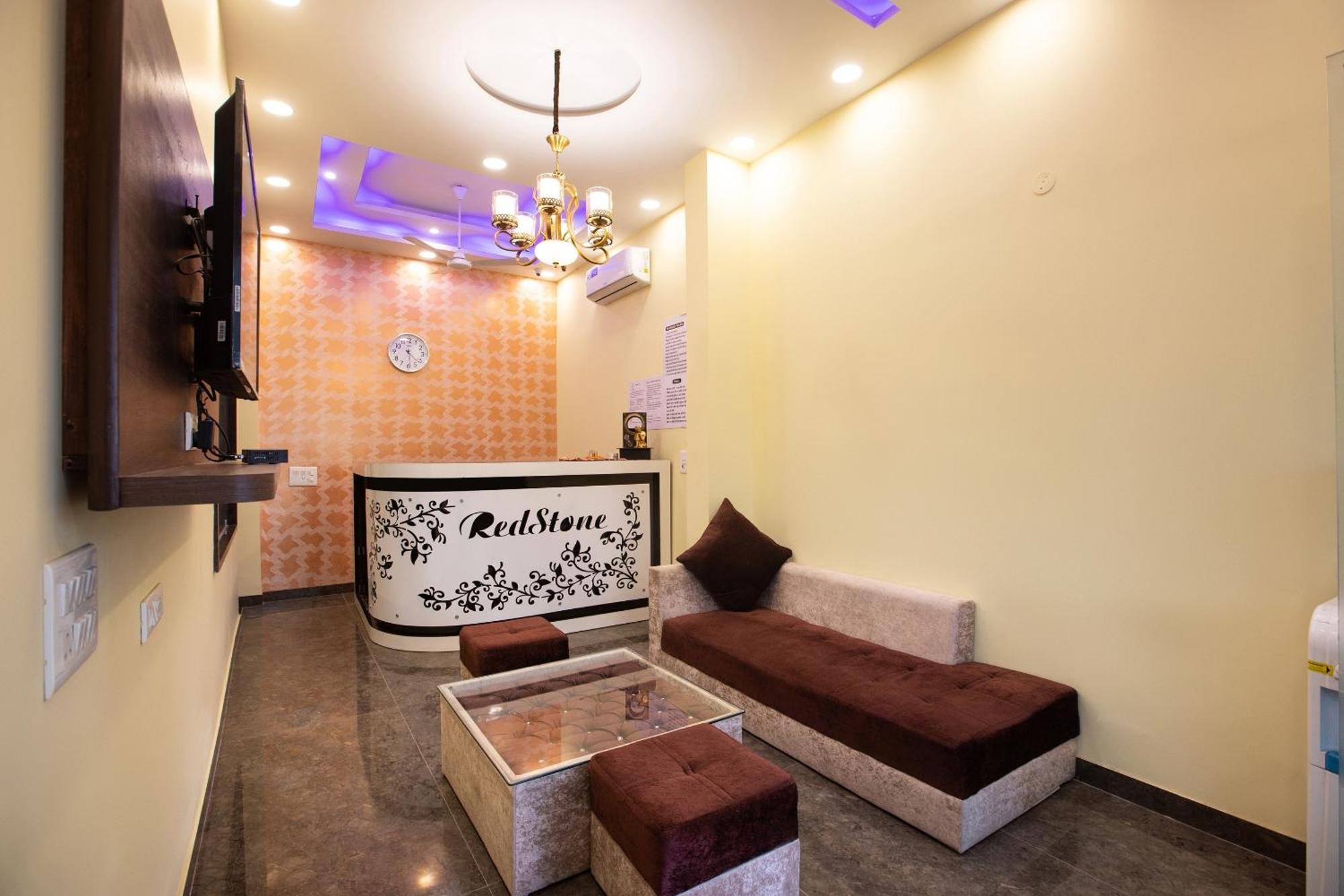 Super Oyo Hotel O Red Stone Inn New Delhi Extérieur photo