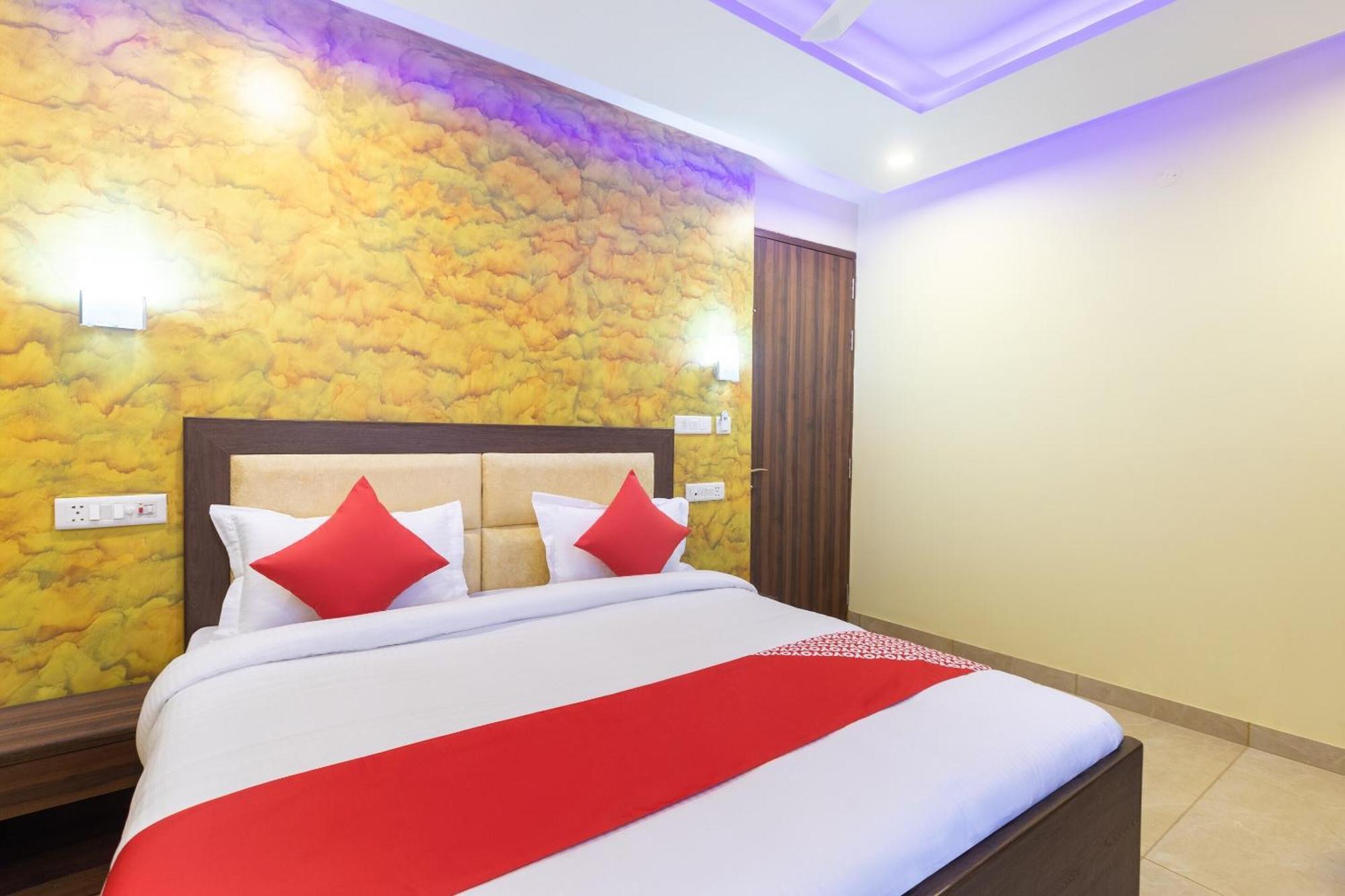 Super Oyo Hotel O Red Stone Inn New Delhi Extérieur photo